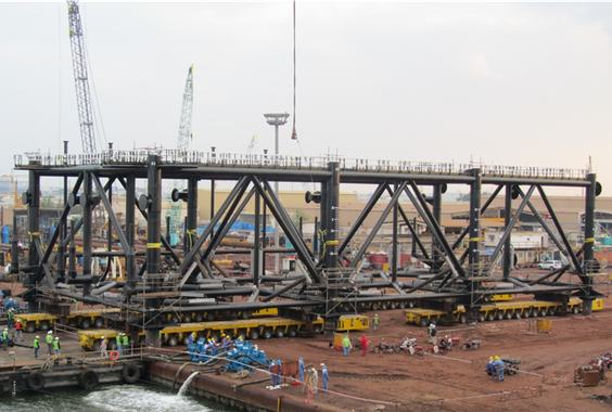 Eight legged jacket structure on a transport platform
